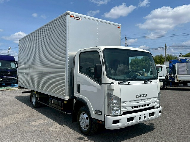 いすゞ エルフ 小型 バン 2PG-NPS88AN(105860) 4枚目