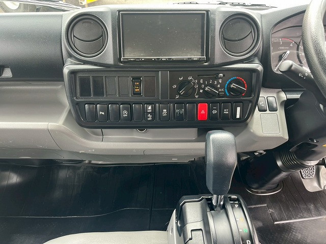 日野 デュトロ 小型 バン 2RG-XZC605M(105859) 28枚目