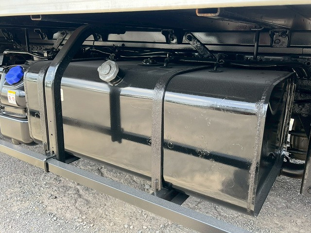 いすゞ エルフ 小型 バン 2PG-NPS88AN(105860) 37枚目