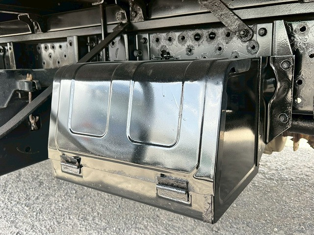 いすゞ エルフ 小型 バン 2PG-NPS88AN(105860) 39枚目