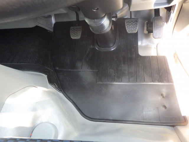 日野 デュトロ 小型 平ボディ 2WG-XZU713M(105867) 21枚目