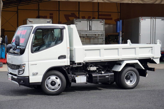 三菱ふそう キャンター 小型 土砂ダンプ 2RG-FBA60(105876) 1枚目
