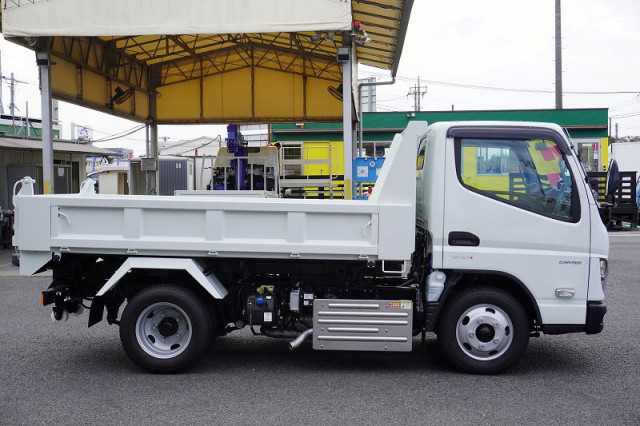 三菱ふそう キャンター 小型 土砂ダンプ 2RG-FBA60(105876) 5枚目