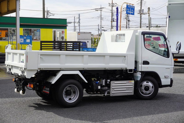 三菱ふそう キャンター 小型 土砂ダンプ 2RG-FBA60(105876) 8枚目
