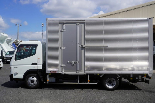 三菱ふそう キャンター 小型 バン 2RG-FEB50(105881) 3枚目