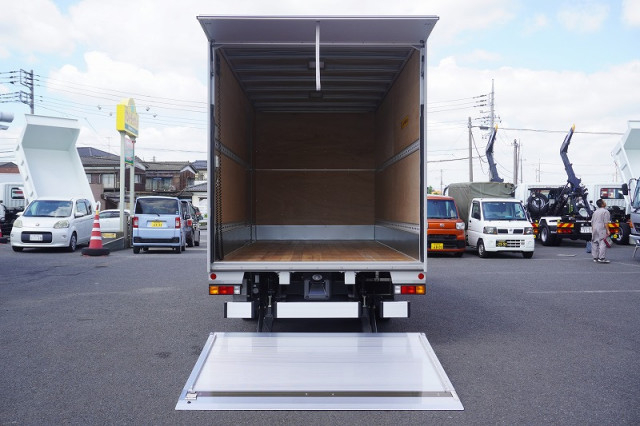 三菱ふそう キャンター 小型 バン 2RG-FEB50(105881) 19枚目