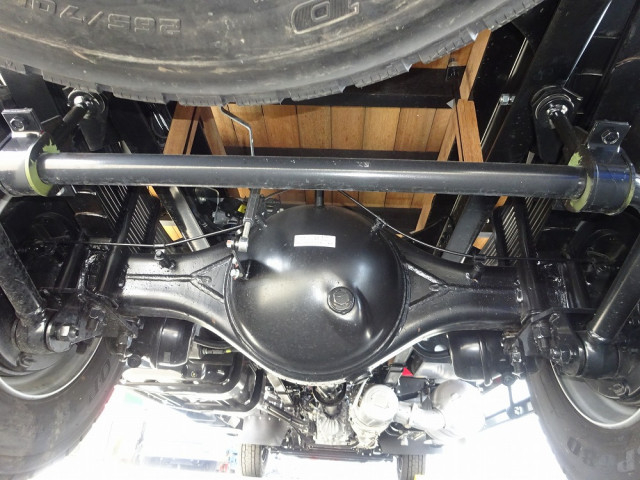 三菱ふそう ファイター 増トン 平ボディ（クレーン付） 2KG-FK62FZ(105882) 9枚目