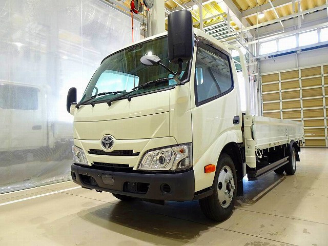 トヨタ ダイナ 小型 平ボディ 2PG-XZU655(105895) 1枚目