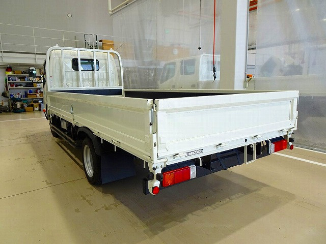 トヨタ ダイナ 小型 平ボディ 2PG-XZU655(105895) 4枚目