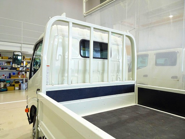トヨタ ダイナ 小型 平ボディ 2PG-XZU655(105895) 28枚目