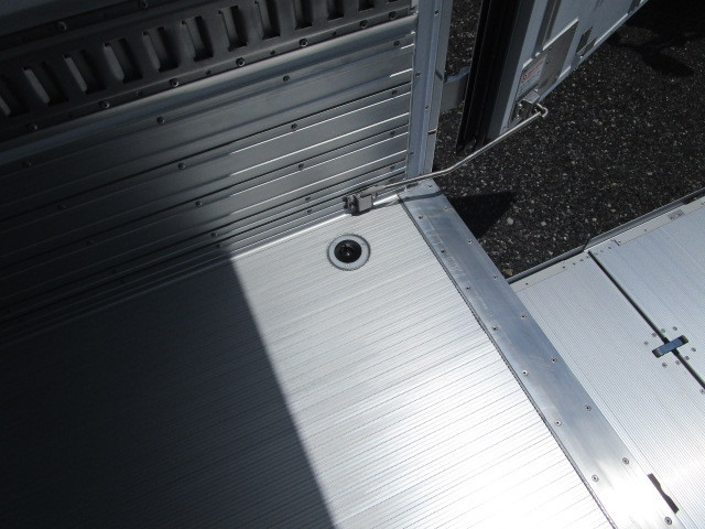日野 レンジャー 中型 冷蔵冷凍バン 2PG-FD2ABG(87041) 37枚目