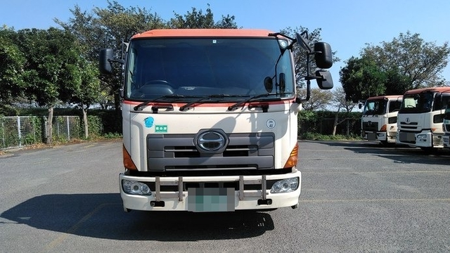 日野 プロフィア 大型 キャブ付きシャーシ BDG-GN1APYA(3766) 2枚目