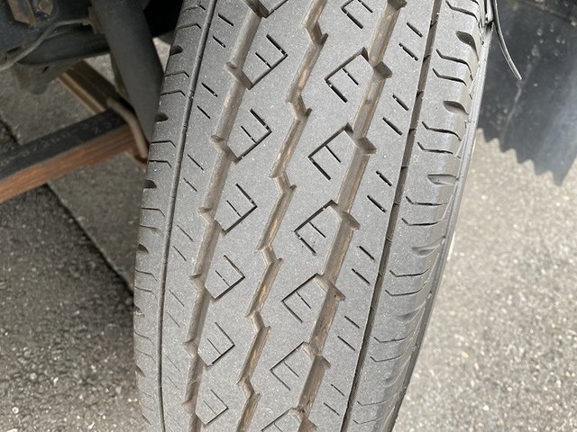 いすゞ エルフ 小型 幌車（ウィング式） KR-NHR69E(12275) 24枚目