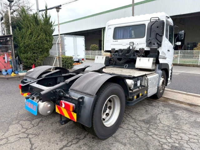 Nissan UD quon Large Tractor 2PG-GK5AAB(102694) 3枚目