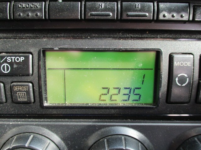 UDトラックス（日産） クオン 大型 冷蔵冷凍バン QKG-CD5ZA(9276) 37枚目