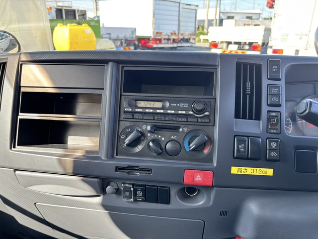 いすゞ エルフ 小型 バン TKG-NLR85AN(107834) 44枚目