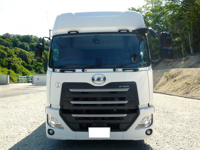 UDトラックス（日産） クオン 大型 ウィング 2PG-CG5CA(105952) 2枚目