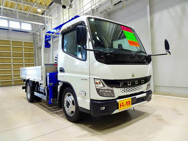三菱ふそう キャンター 小型 平ボディ（クレーン付） 2RG-FEAV0(105963) 2枚目