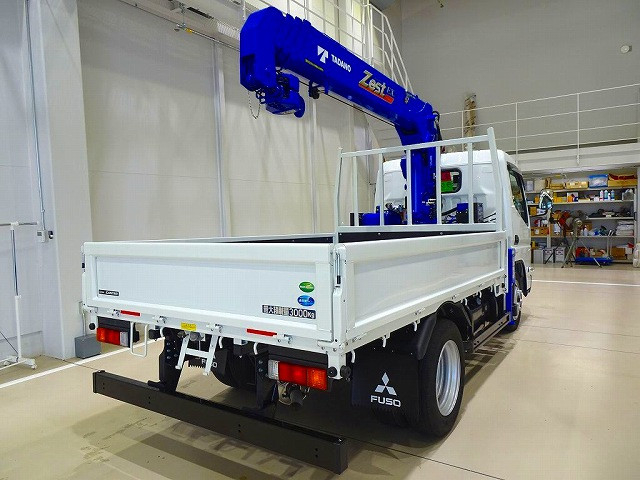 三菱ふそう キャンター 小型 平ボディ（クレーン付） 2RG-FEAV0(105963) 3枚目
