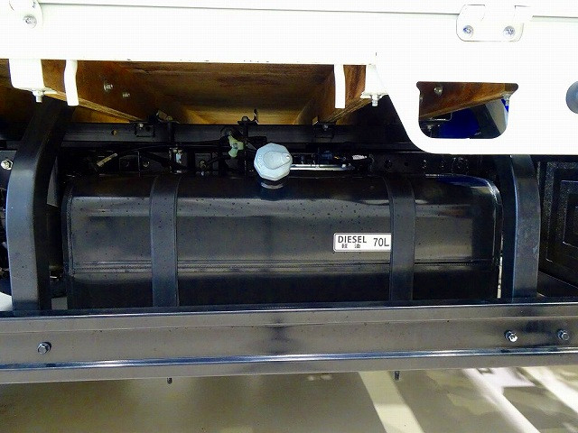 三菱ふそう キャンター 小型 平ボディ（クレーン付） 2RG-FEAV0(105963) 46枚目