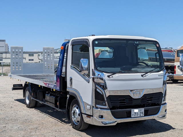 UDトラックス（日産） カゼット 小型 キャリアカー 2RG-BPR88YM(105992) 2枚目