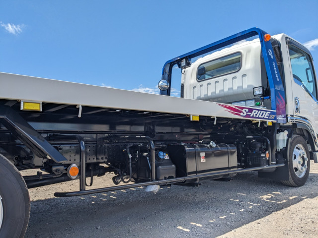 UDトラックス（日産） カゼット 小型 キャリアカー 2RG-BPR88YM(105992) 24枚目