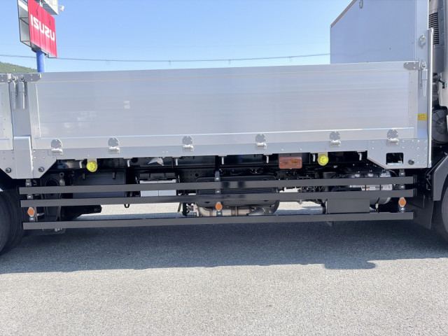 Isuzu forward 6studs large Flat body 2RG-FTR90V4(106059) 24枚目