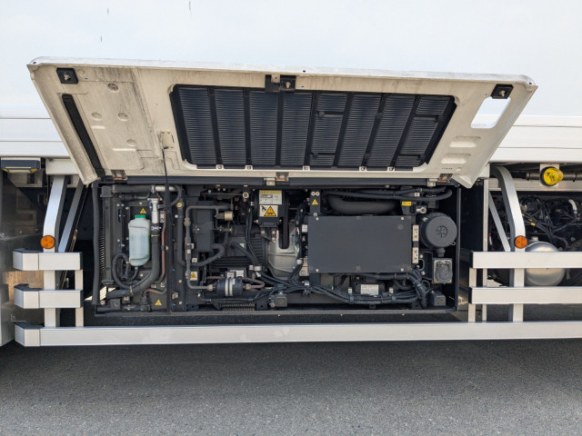 日野 プロフィア 大型 冷蔵冷凍バン 2DG-FR1AHC(106094) 34枚目
