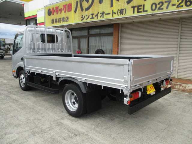 トヨタ トヨエース 小型 平ボディ 2RG-XZU645(106164) 28枚目