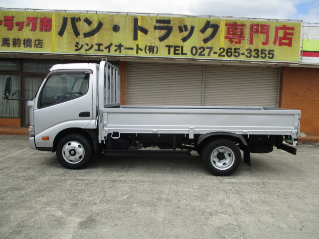 トヨタ トヨエース 小型 平ボディ 2RG-XZU645(106164) 29枚目