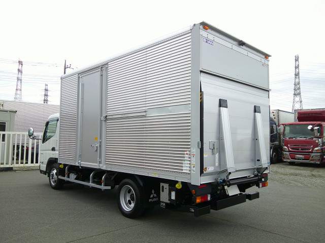 三菱ふそう キャンター 小型 バン 2RG-FEB50(106219) 7枚目