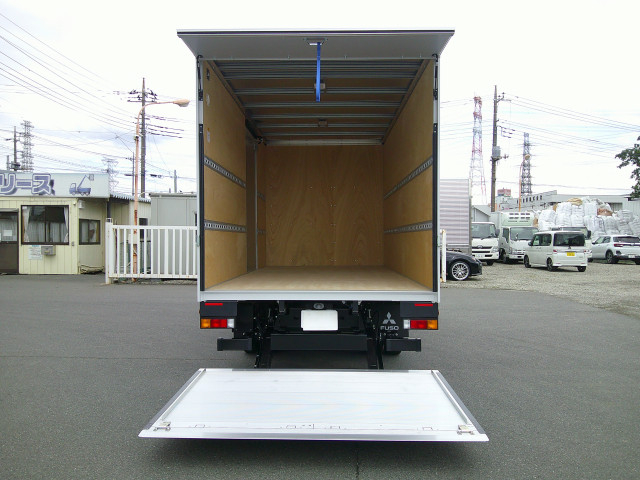 三菱ふそう キャンター 小型 バン 2RG-FEB50(106219) 12枚目