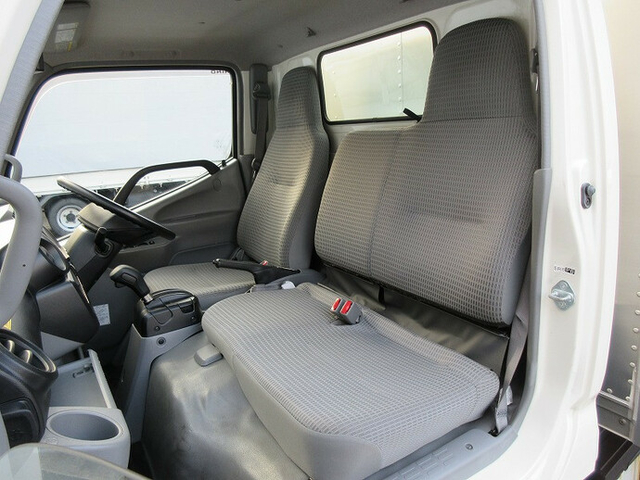 日野 デュトロ 小型 バン TKG-XZC605M(7685) 38枚目