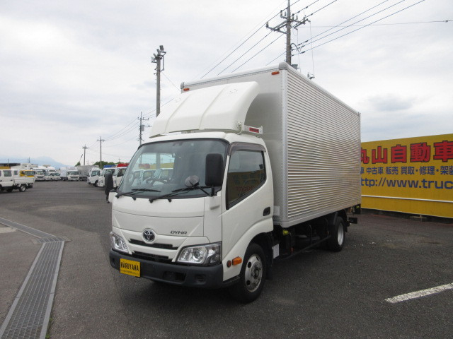 トヨタ ダイナ 小型 バン 2RG-XZU655(106235) 1枚目