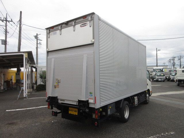 トヨタ ダイナ 小型 バン 2RG-XZU655(106235) 4枚目