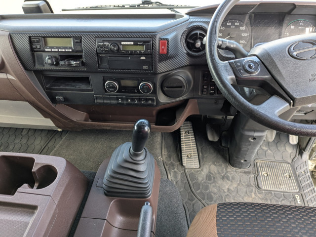 日野 レンジャー 中型 冷蔵冷凍バン 2KG-FD2ABG(106272) 28枚目
