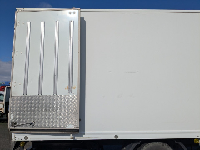 日野 レンジャー 中型 冷蔵冷凍バン 2KG-FD2ABG(106272) 35枚目