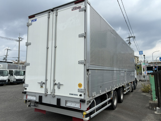UDトラックス（日産） クオン 大型 ウィング 2RG-CG5FA(106363) 4枚目