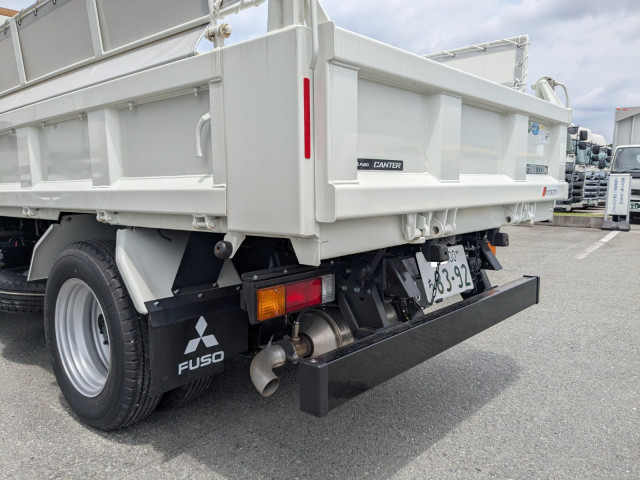 三菱ふそう キャンター 小型 土砂ダンプ 2RG-FBA60(106388) 5枚目