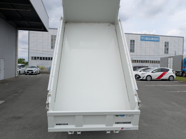 三菱ふそう キャンター 小型 土砂ダンプ 2RG-FBA60(106388) 31枚目
