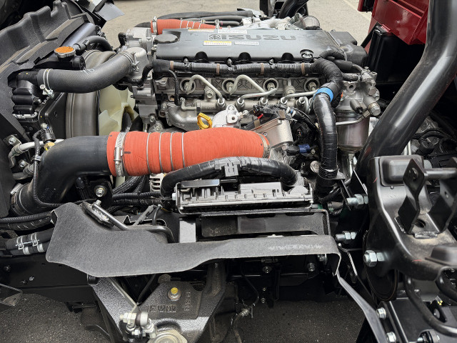いすゞ エルフ 小型 平ボディ（クレーン付） 2TG-NPR88AC(106390) 29枚目