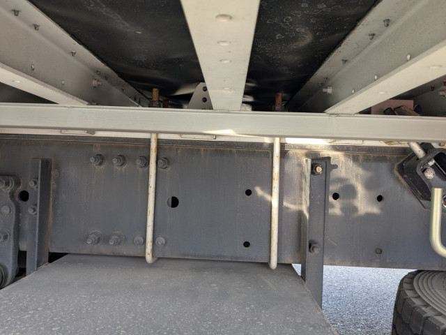 UDトラックス（日産） クオン 大型 ウィング 2RG-CG5FA(106395) 10枚目