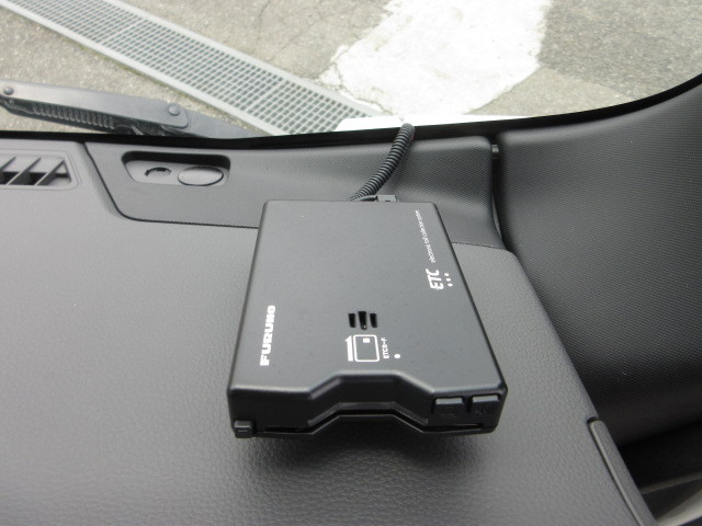 いすゞ エルフ 小型 冷蔵冷凍バン 2RG-NPR88AM(106396) 15枚目