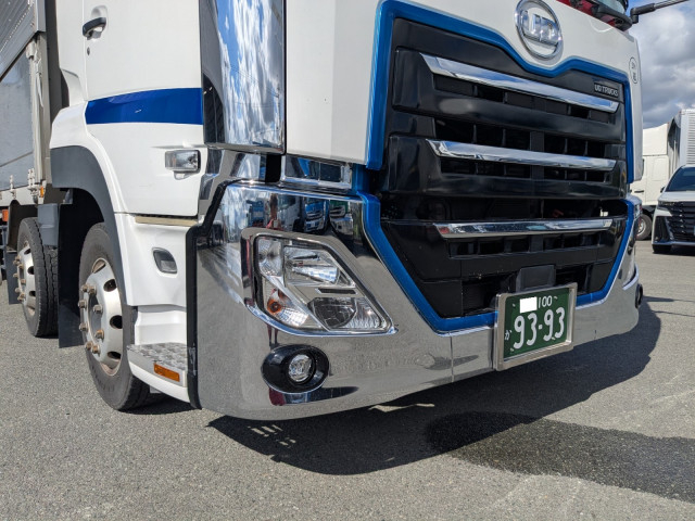 UDトラックス（日産） クオン 大型 ウィング 2RG-CG5FA(106395) 25枚目
