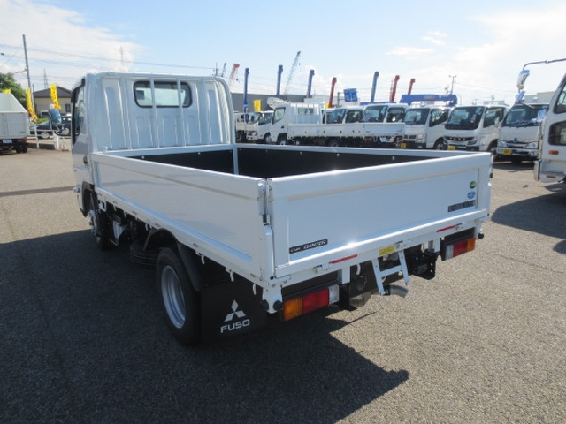 三菱ふそう キャンター 小型 平ボディ 2RG-FBA20(106465) 5枚目