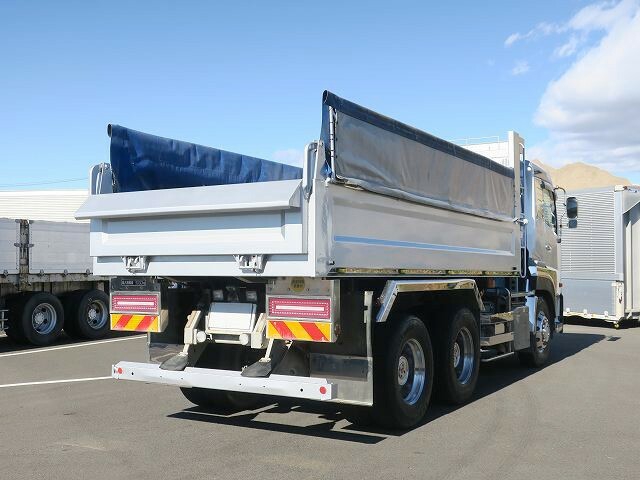 UDトラックス（日産） クオン 大型 土砂ダンプ QKG-CW5XL(35628) 3枚目