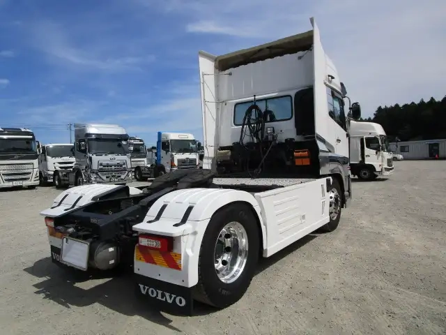 日産自動車 クオン 大型 トラクタ 2RG-GK5DAD(106673) 5枚目