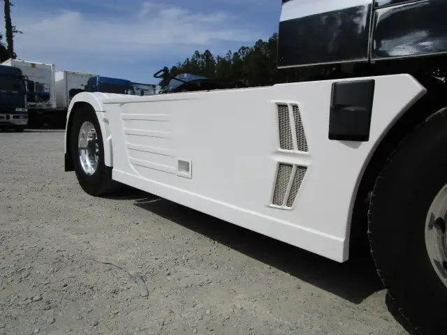 日産自動車 クオン 大型 トラクタ 2RG-GK5DAD(106673) 10枚目