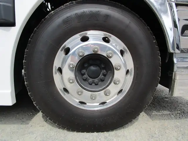日産自動車 クオン 大型 トラクタ 2RG-GK5DAD(106673) 22枚目