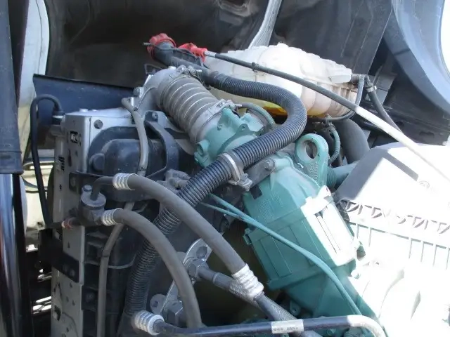 ボルボ 大型 トラクタ 2DG-KA2TEA1(106678) 39枚目